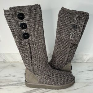 UGG Women's‎ Classic Cardy Cabled Knit Boots in Gray Size 8